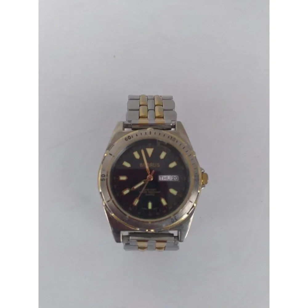 Vintage Two-Tone Stainless Steel‎ Watch with Day-Date Display Black Dial Markers